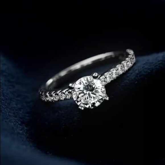 925 Sterling silver diamond engagement ring - Picture 2 of 6